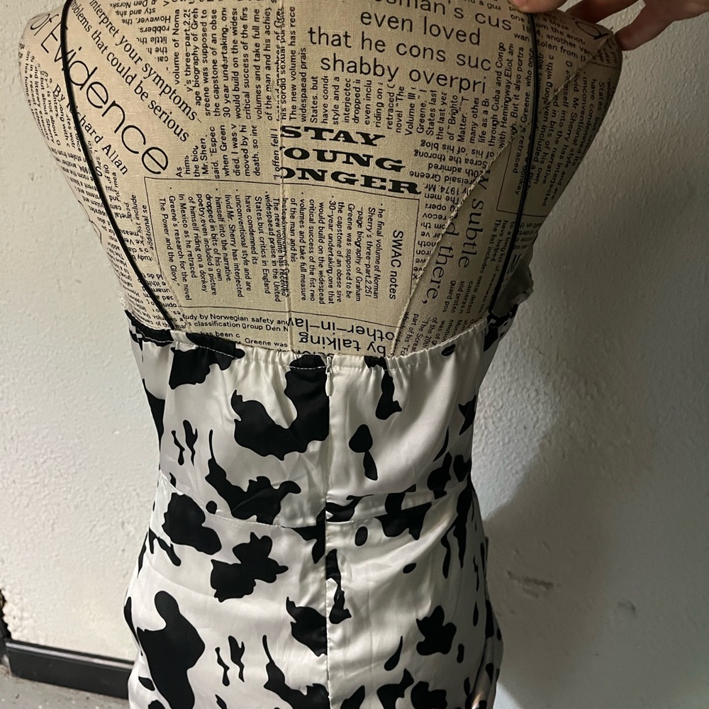 Stylish Cow Print Women's Mini Dress - Picture 2 of 3